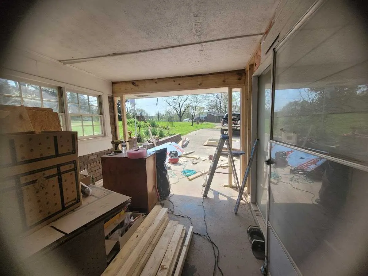 Air movers and dehumidifier for Drying & Dehumidification in Kennett Square